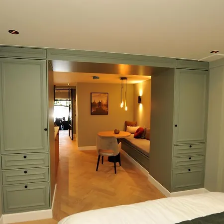 De Cleijne-nagtegael