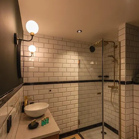 De Cleijne-nagtegael *