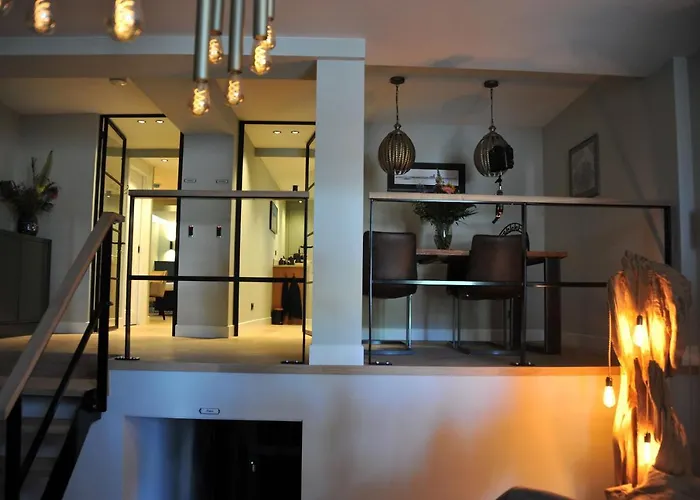 De Cleijne-nagtegael *