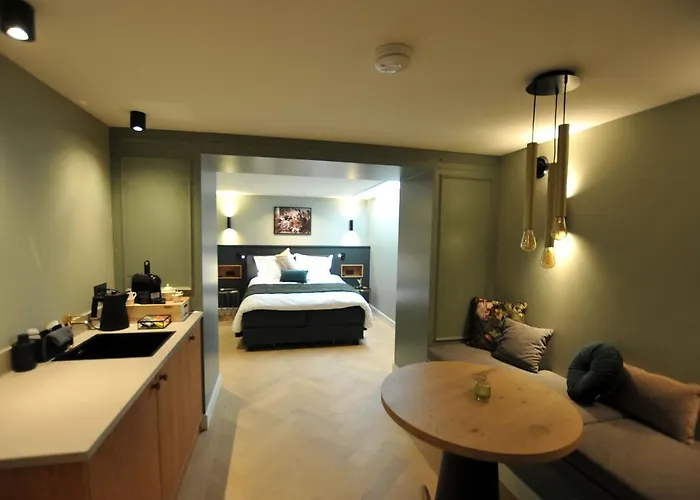 De Cleijne-nagtegael לינה וארוחת בוקר דורדרכט