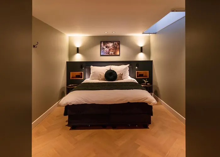 De Cleijne-nagtegael לינה וארוחת בוקר